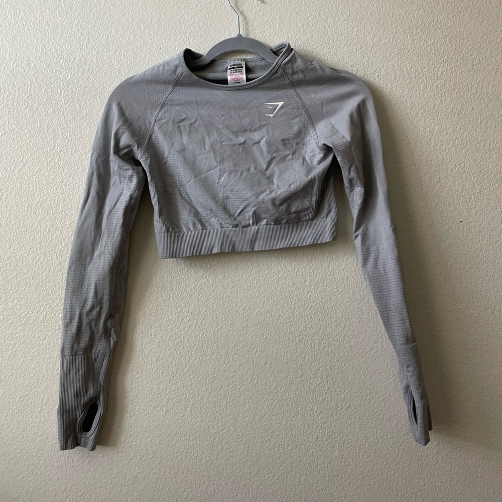 NWOT Gymshark Vital Seamless 2.0 Long Sleeve Crop Top - Light Grey Marl (M)